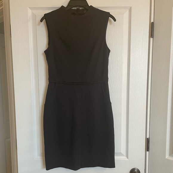 Max and Cleo Black Sleeveless Dress with Pockets - Picture 3 of 11